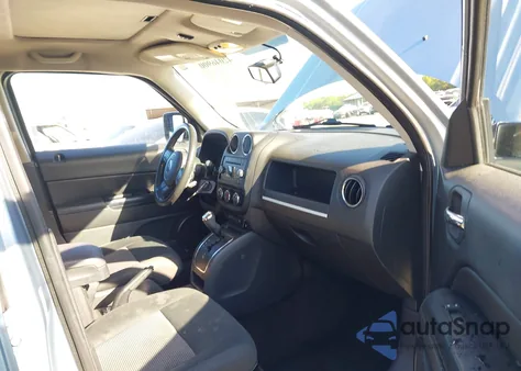 2014 Jeep Patriot Latitude z USA, uszkodzony, nr VIN 1C4NJRFB8ED601849